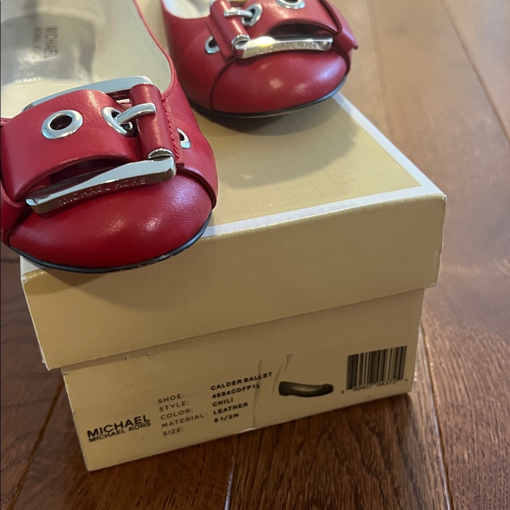 MICHAEL Michael Kors Chili Calder Ballet Flats with Silver Buckles, size 8.5 - Picture 8 of 8